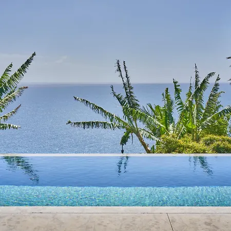 بيت للعطل Pirate House Sea Front Private Pool Garden فونشال