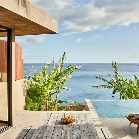 Feriehus Pirate House Sea Front Private Pool Garden *