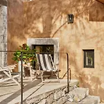 Pirate House Sea Front Private Pool Garden Ferienhaus Funchal (Madeira)