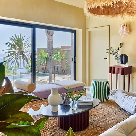 Pirate House Sea Front Private Pool Garden