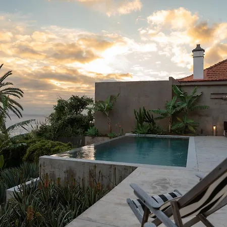 Pirate House Sea Front Private Pool Garden Funchal