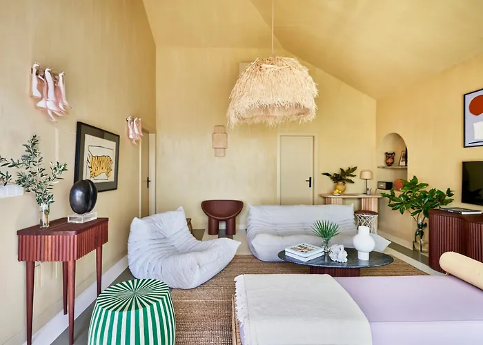 Pirate House Sea Front Private Pool Garden *