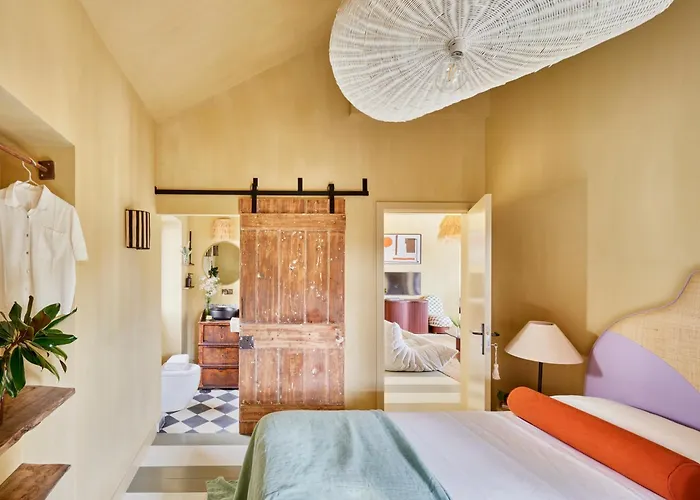 Pirate House Sea Front Private Pool Garden Funchal (Madeira)