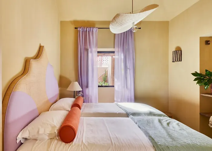 Pirate House Sea Front Private Pool Garden *