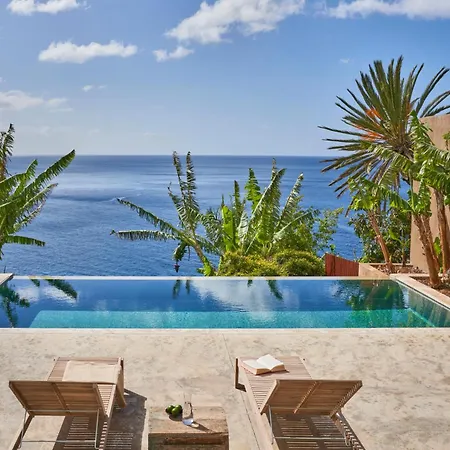 Pirate House Sea Front Private Pool Garden * Funchal (Madeira)